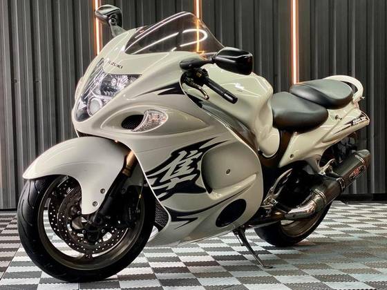 SUZUKI HAYABUSA GSX1300R SUZUKI HAYABUSA GSX1300R
